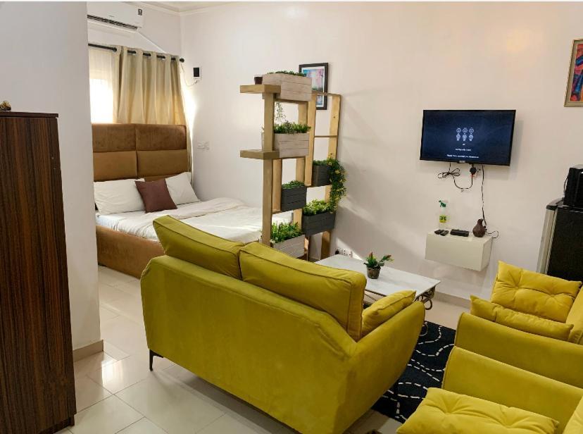 Appartement Cozy Studio Unit In Lekki Phase 1 - Kitchen, 24-7 Light, Wifi, Netflix à Lagos Extérieur photo